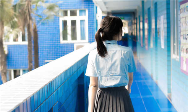瑞丽如何找到一个可以帮助我生孩子的女人？